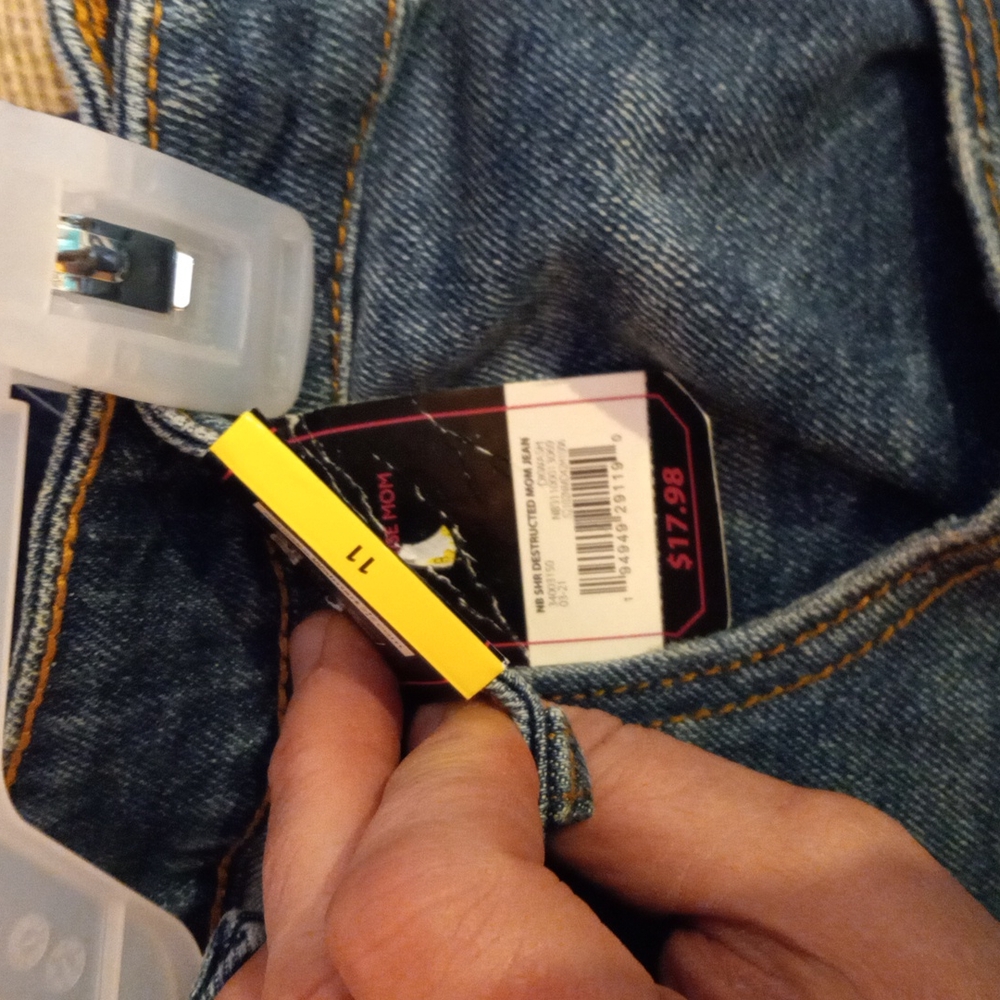 Jeans - Picture 12 of 14